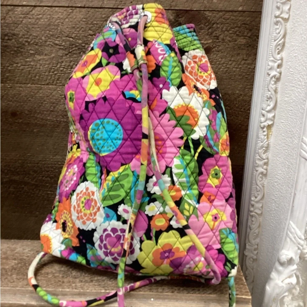 Vera Bradley Quilted Drawstring Backpack – Multicolor Floral